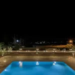 Petra Luxury And Apartmán *