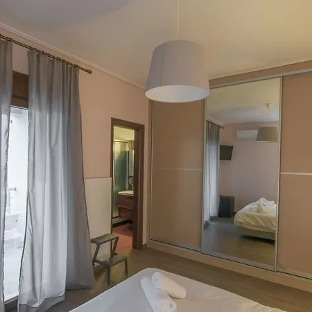 Petra Luxury And Апартаменты Corinth