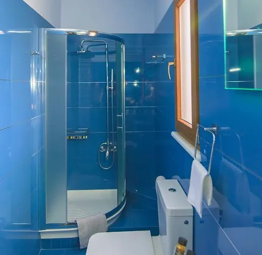 Petra Luxury And Corinth